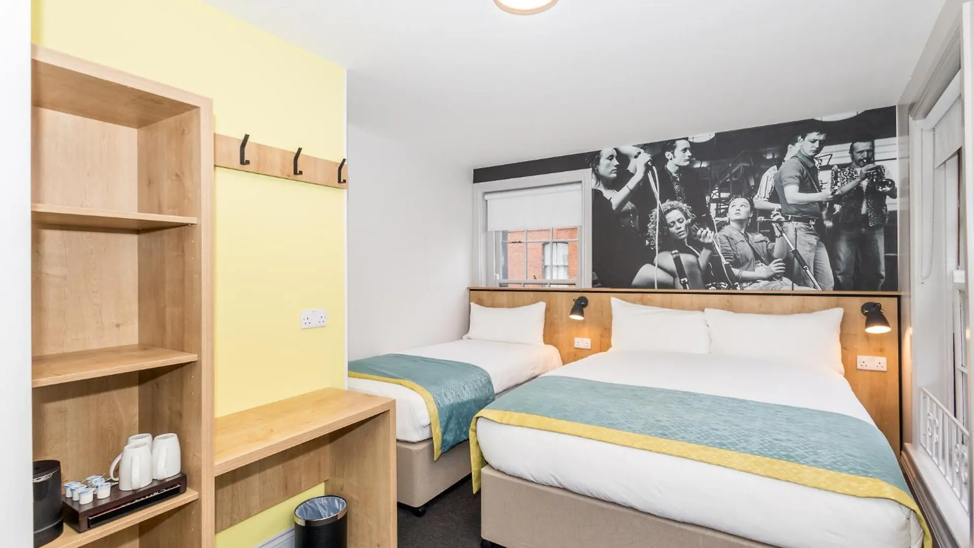 The Auld Dubliner Hotel  Dublin